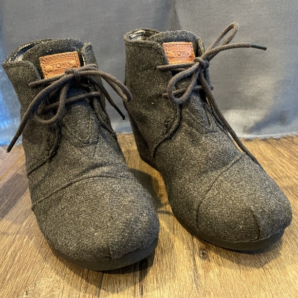 Toms Wedge Booties - Picture 9 of 9
